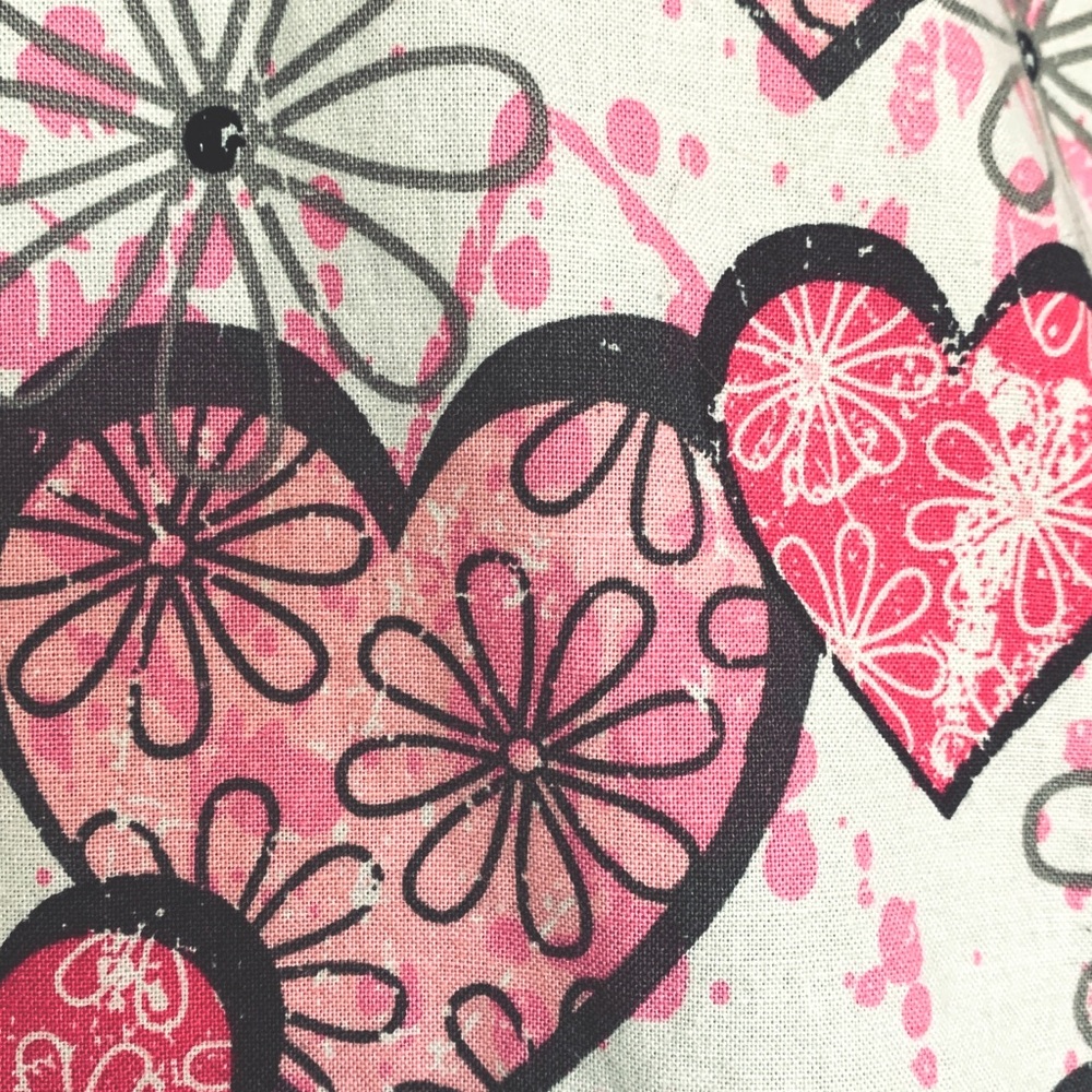 Scrub top Hearts & Floral pattern (see details)